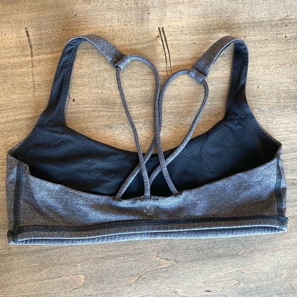 Lululemon Free to Be Bra - size 4 - Picture 3 of 5